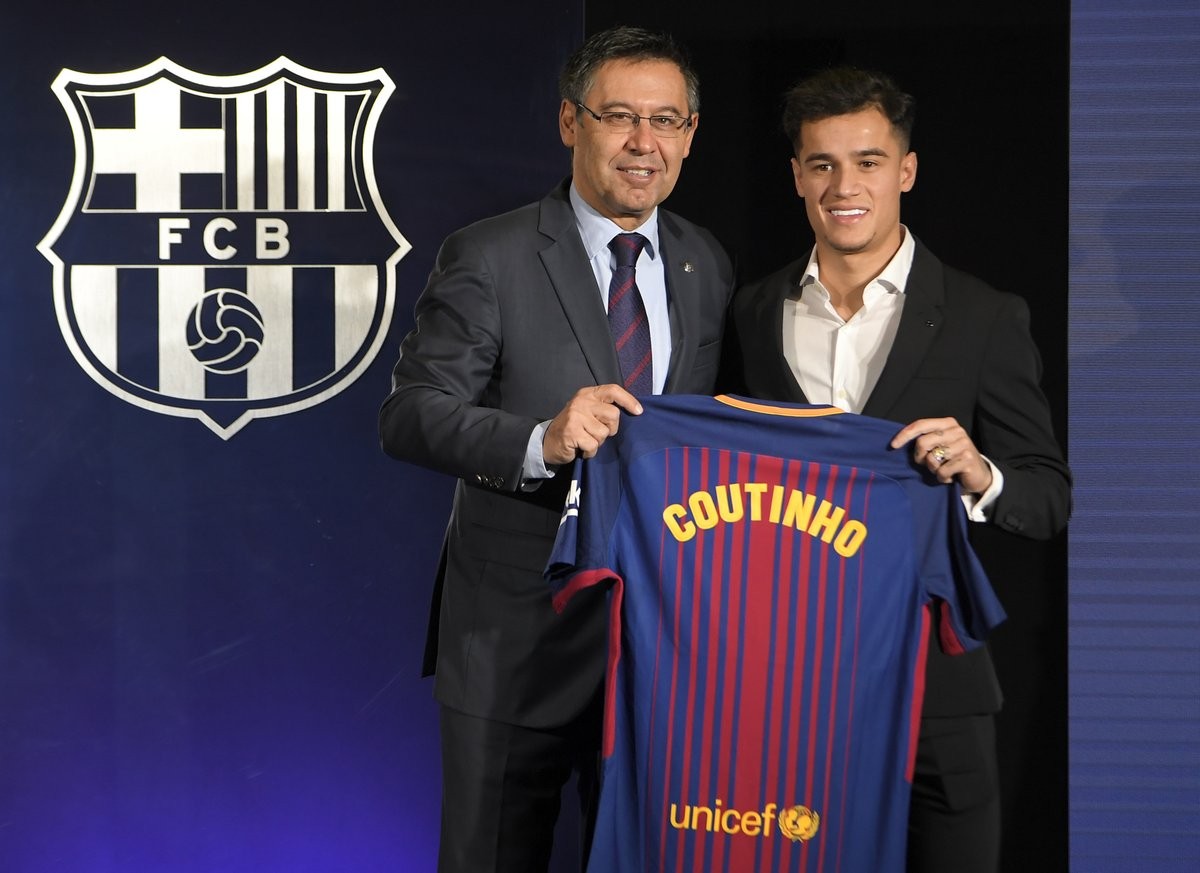 Coutinho CHÍNH THỨC ký hợp đồng cùng Barca - Bóng Đá