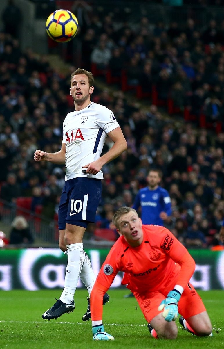 Hủy diệt Everton, Tottenham thổi lửa cho top 4 - Bóng Đá