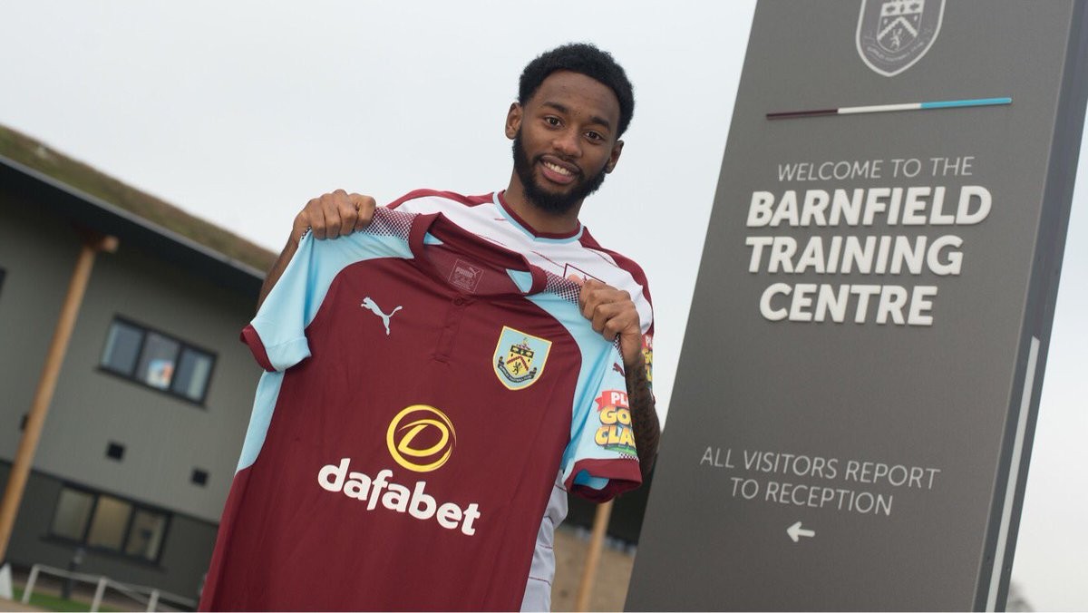 CHÍNH THỨC: Ngựa ô Burnley có tân binh từ Tottenham - Bóng Đá