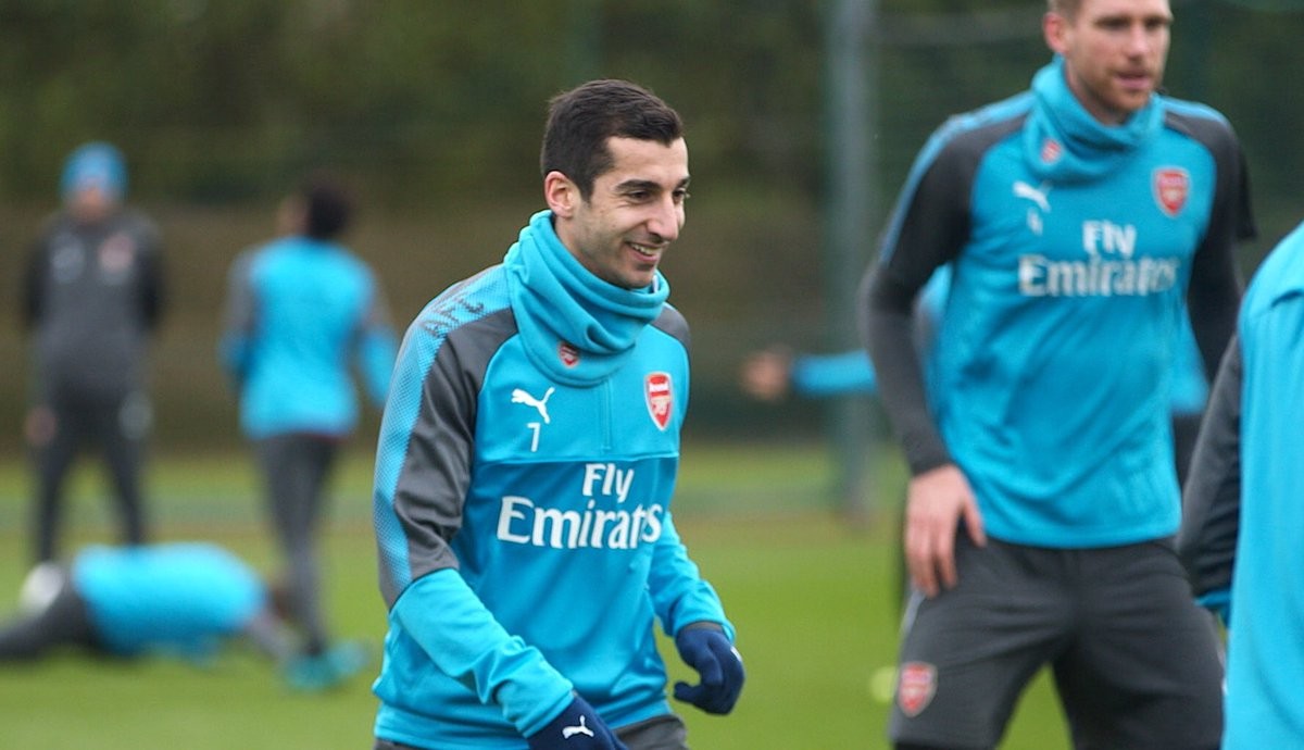 Henrikh Mkhitaryan mặc áo số 7, tập buổi đầu cùng Arsenal - Bóng Đá