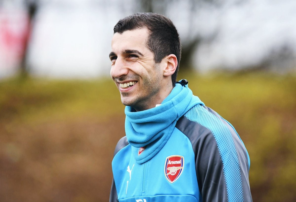 Henrikh Mkhitaryan mặc áo số 7, tập buổi đầu cùng Arsenal - Bóng Đá