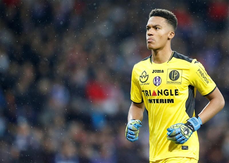 Chiêu mộ thần đồng Pháp, Arsenal gặp hai đối thủ cứng - Bóng Đá