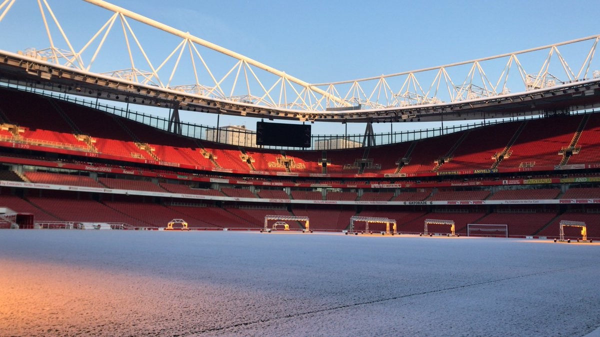 Tuyết rơi trắng xóa, Arsenal vùi đầu tập luyện - Bóng Đá