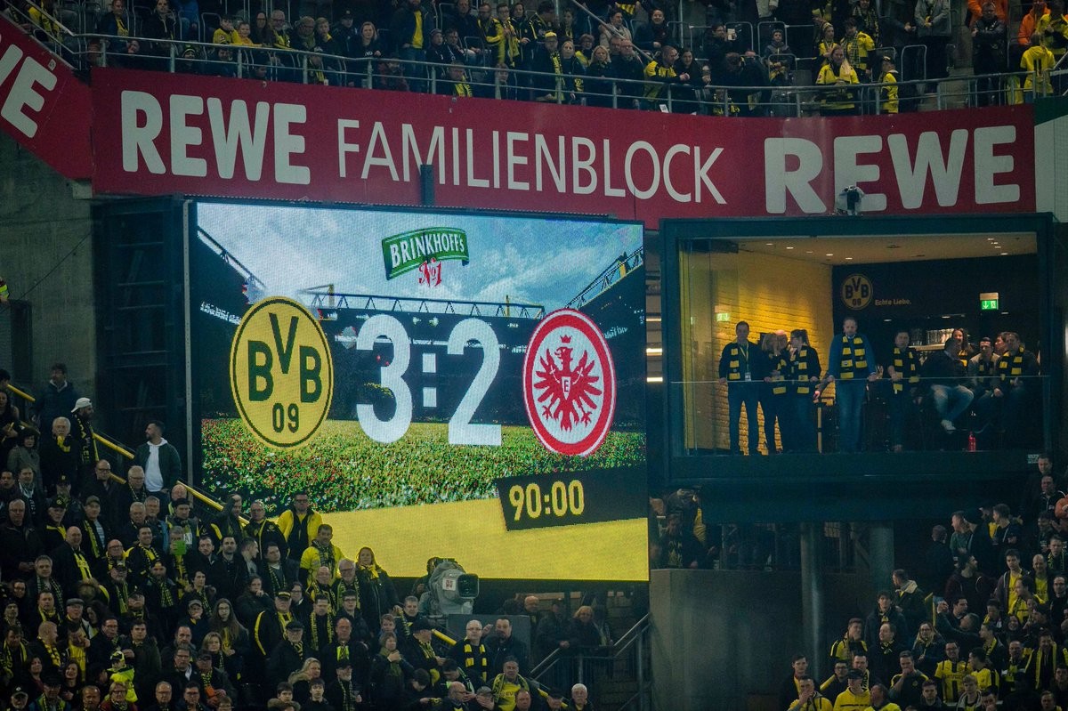 Batshuayi lập cú đúp, Dortmund 'nghẹt thở' giành thắng lợi phút bù giờ - Bóng Đá