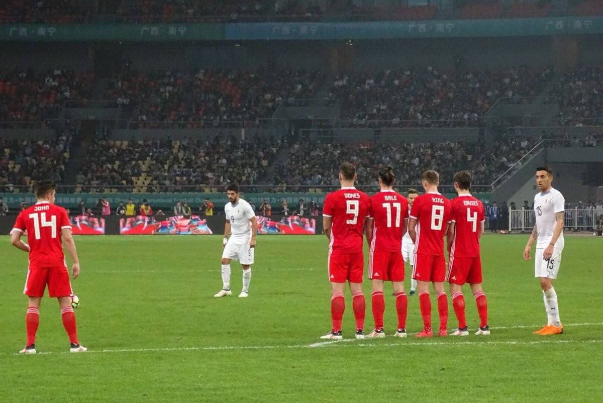 Cavani lại ghi bàn, Uruguay đăng quang trên đất Trung Quốc - Bóng Đá