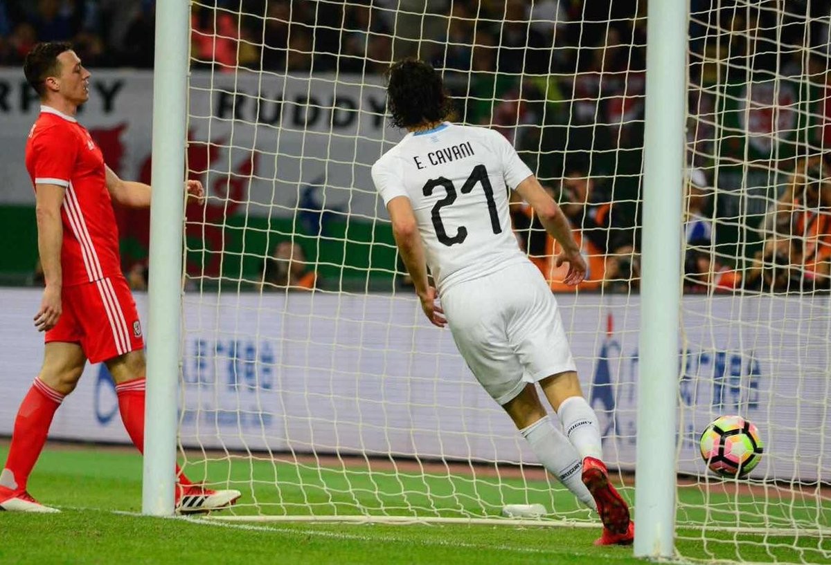 Cavani lại ghi bàn, Uruguay đăng quang trên đất Trung Quốc - Bóng Đá