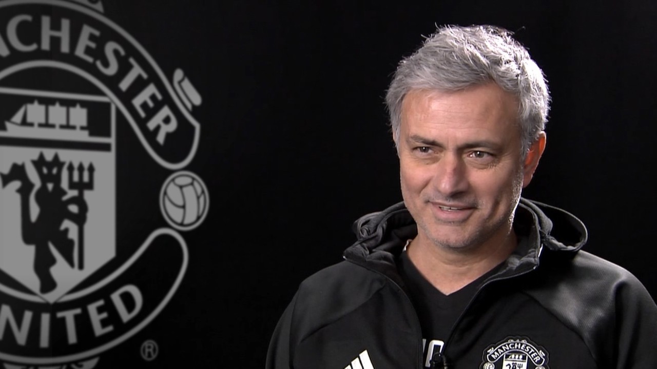 Tại sao Man United hay ghi những bàn thắng muộn? - Bóng Đá