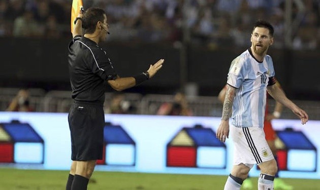 'Trảm' Messi 4 trận: Trò hề của MAFIFA? - Bóng Đá