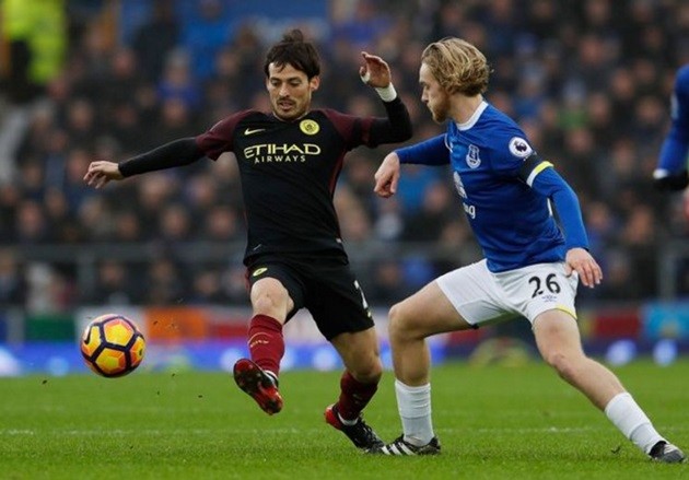 Hung thần Tom Davies của Man City đêm qua, anh là ai? - Bóng Đá