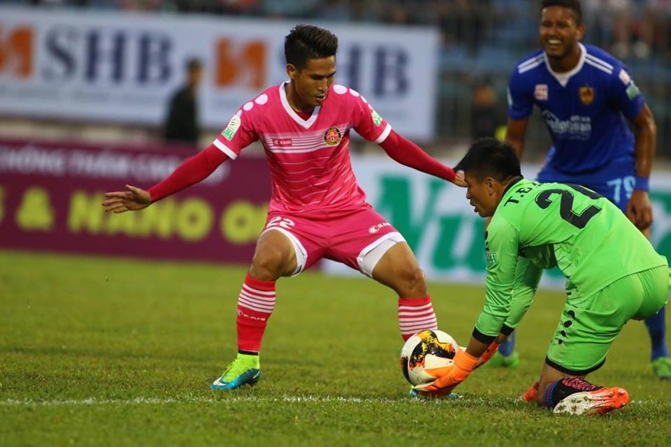 TRỰC TIẾP Vòng 1 V-League 2018: HAGL ăn miếng trả miếng, Quảng Nam FC phung phí cơ hội - Bóng Đá