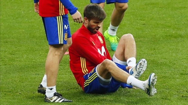 Barca 'hú hồn' với chấn thương của Pique - Bóng Đá