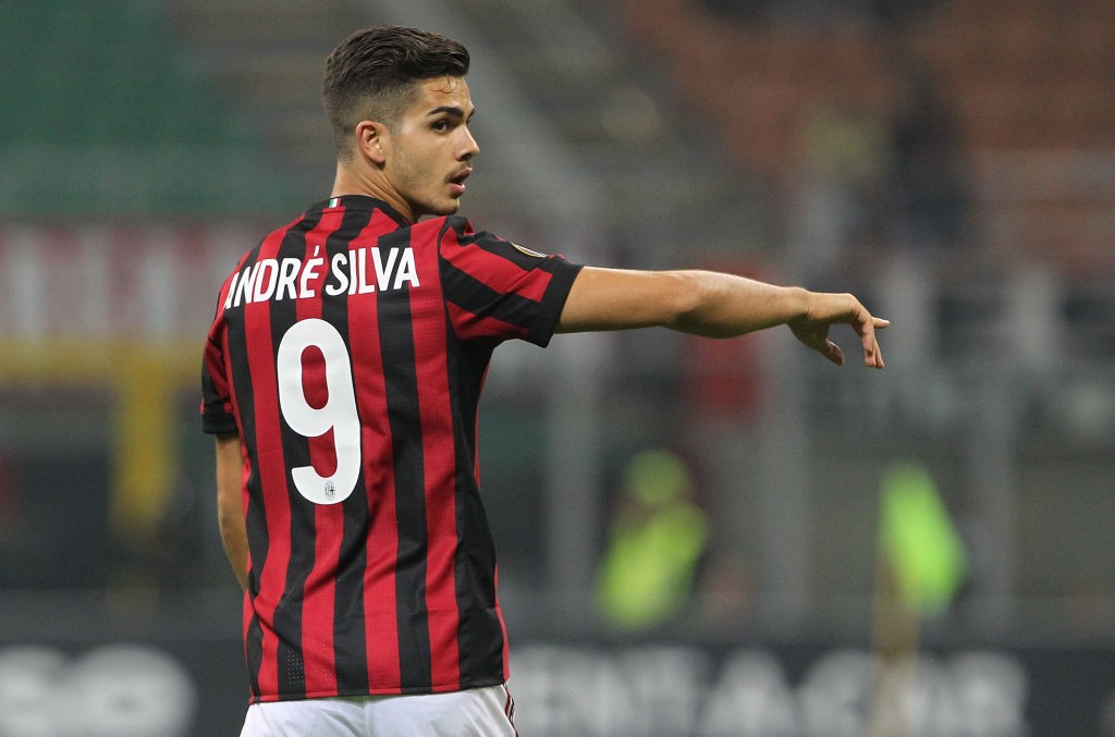 NÓNG: Everton 'sẵn sàng' giải cứu AC Milan - Bóng Đá