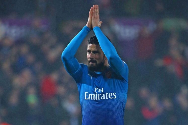 Arsenal thua sốc, Giroud chào từ biệt CĐV để sang Chelsea - Bóng Đá