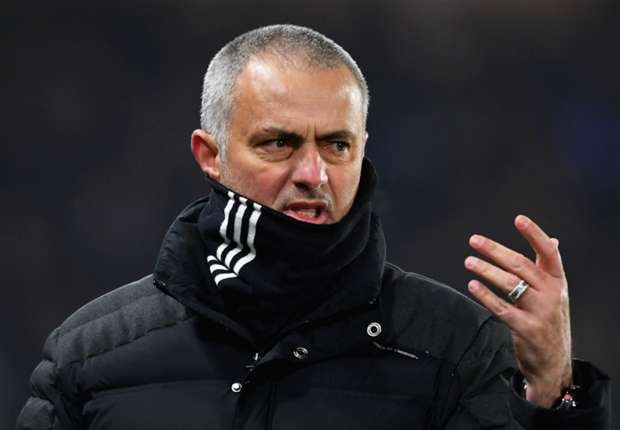 Chelsea vô đối, Mourinho 'ghen tức' với Conte - Bóng Đá