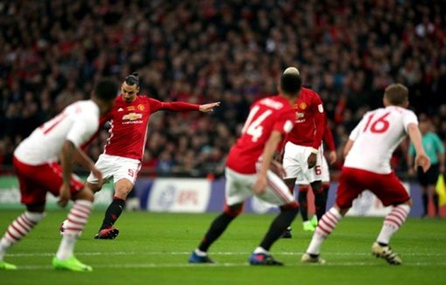 TRỰC TIẾP Man Utd 2-1 Southampton: Gabbiadini cứu vãn thế trận (Hết hiệp 1) - Bóng Đá