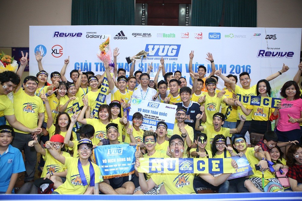 Futsal VUG 2017: “Nóng hừng hực” ngay từ vòng bảng - Bóng Đá