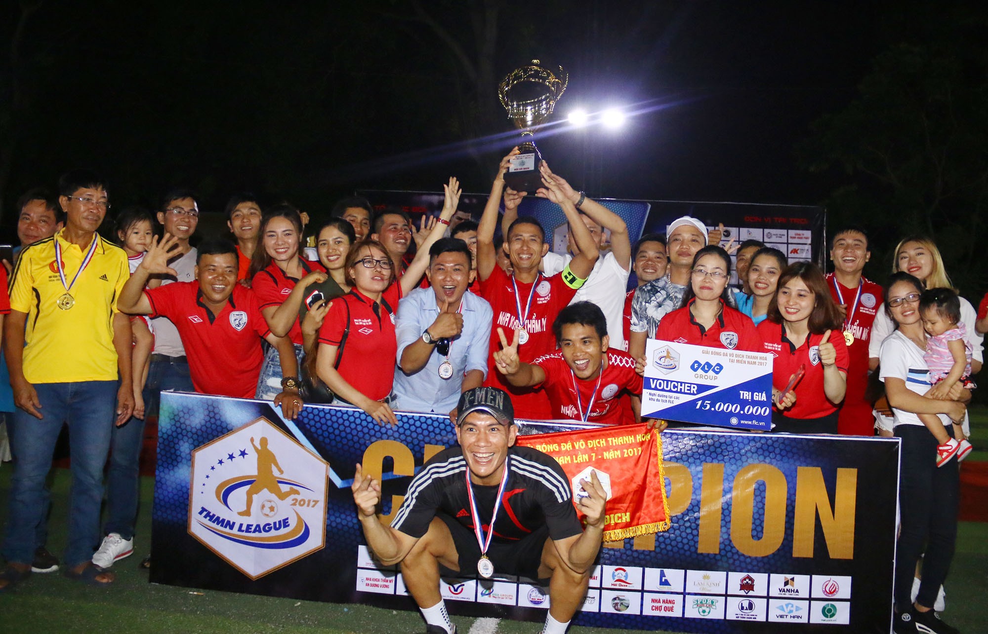 Bế mạc giải bóng đá Thanh Hóa miền Nam 2017: Triệu Sơn FC lên ngôi vô địch - Bóng Đá