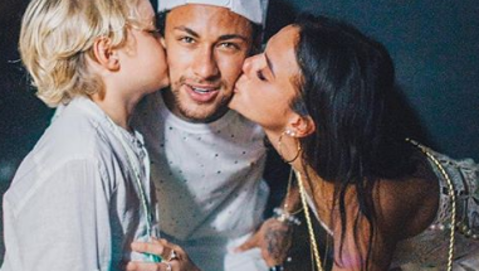 Neymar nổi khùng vì dính tin đồn thắt ống dẫn tinh - Bóng Đá