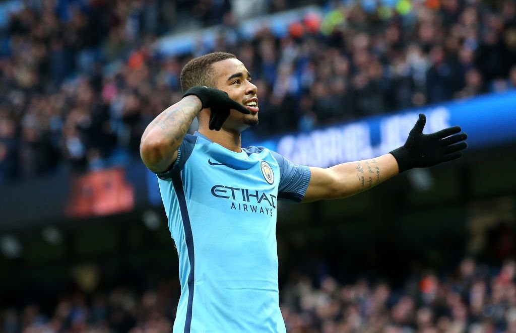 Ronaldinho chọn sao Man City làm người kế thừa Messi - Bóng Đá