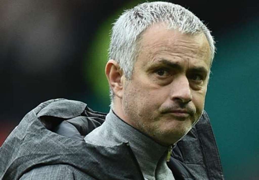 Mourinho: Nếu có tôi, Chicharito, Welbeck sẽ ở lại Old Trafford - Bóng Đá