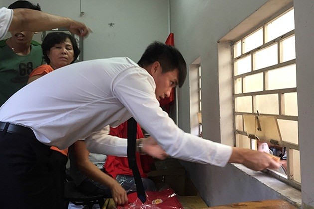 Làm thế nào để kéo khán giả đến sân? - Bóng Đá
