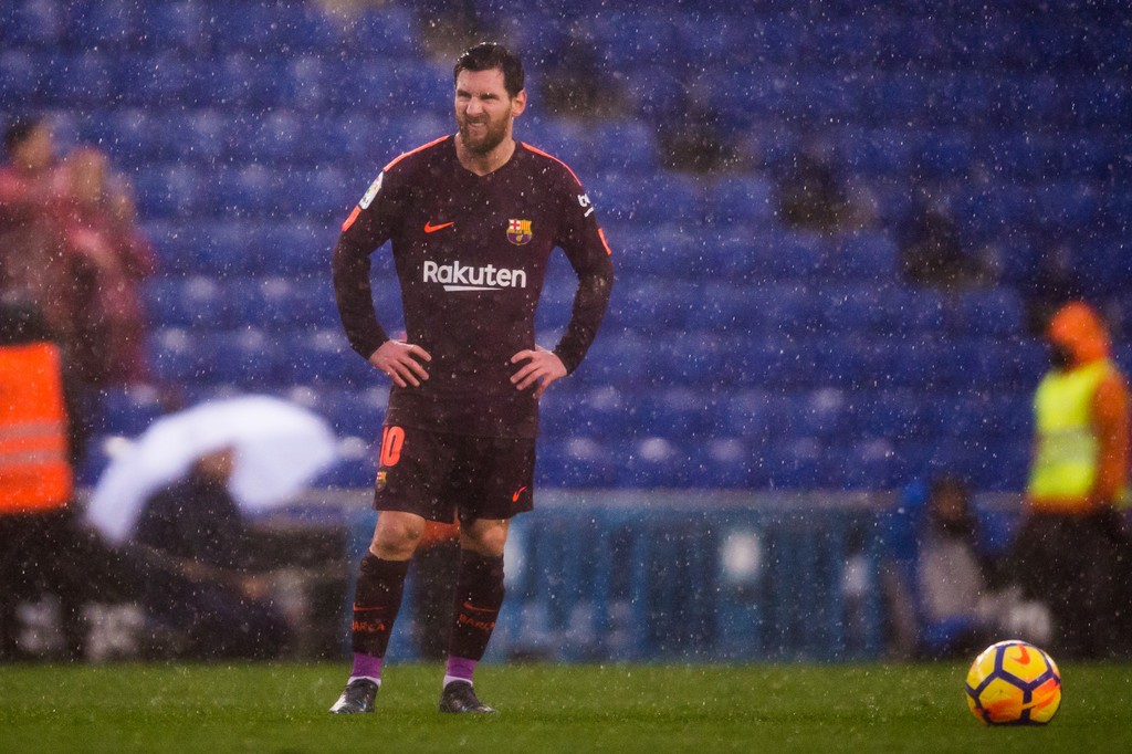 'Làm gì có cách nào chống lại Messi'?' - Bóng Đá