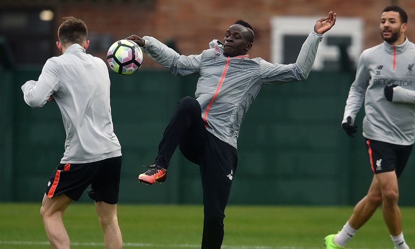 Ảnh tập luyện Liverpool - Bóng Đá