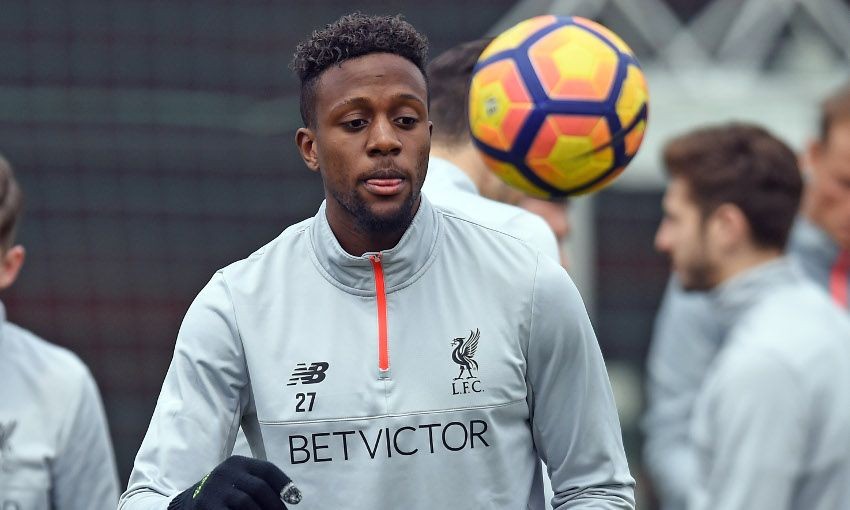 Chùm ảnh Liverpool tập luyện - Bóng Đá