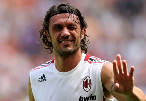TIẾT LỘ: Man Utd từng vuột mất Maldini như thế nào? - Bóng Đá