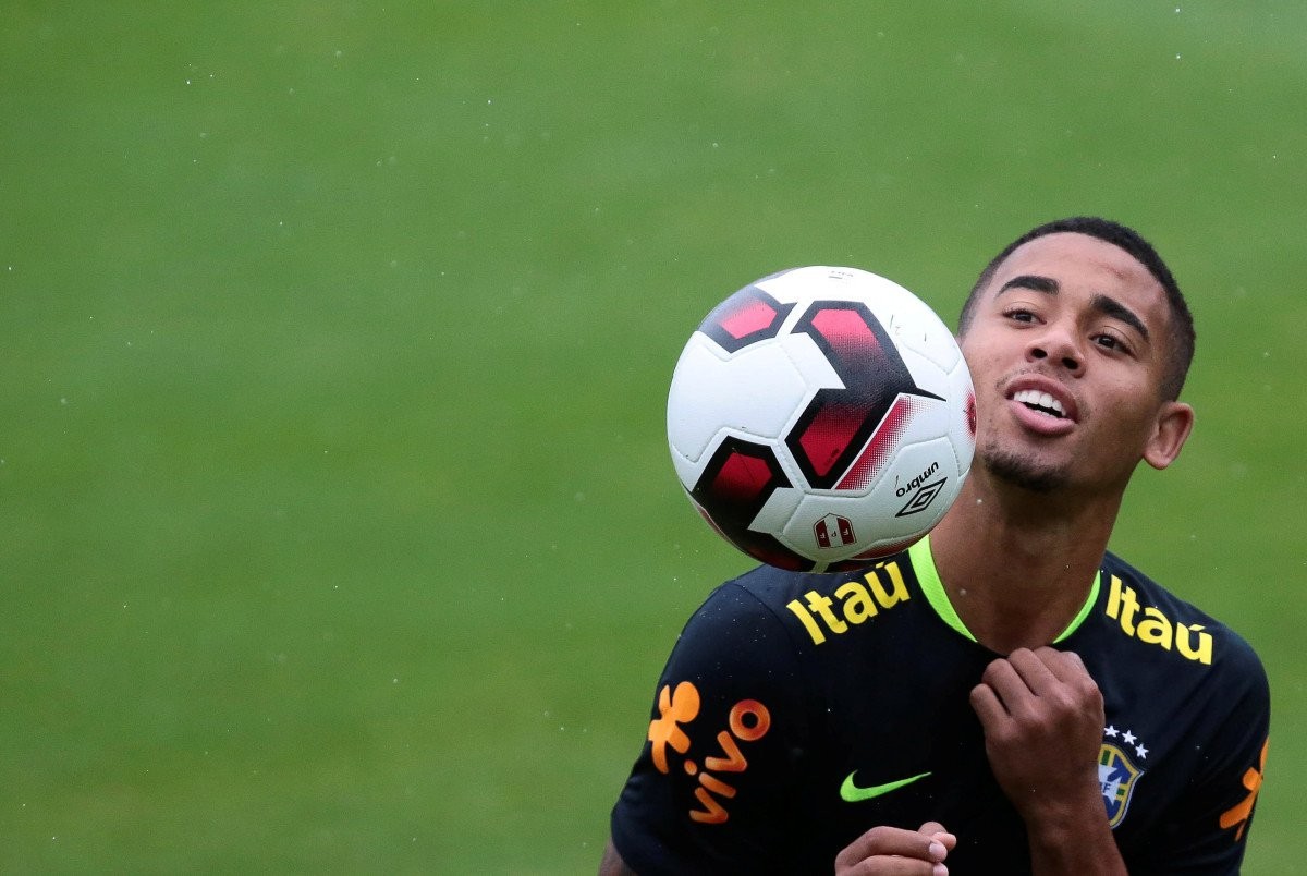 Đội hình trẻ kết hợp của M.U và Man City: Sức mạnh đáng gờm - Bóng Đá