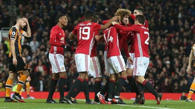 Top 4 lần lượt ngã ngựa, cơ hội cho thành Manchester - Bóng Đá