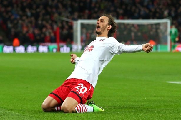 Gabbiadini và Mourinho 'thả thính' cho nhau - Bóng Đá
