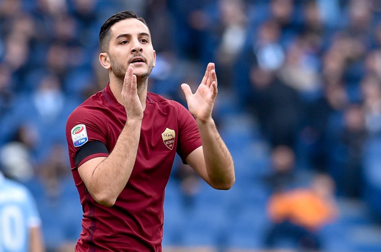 Chưa xong Lindelof, M.U lại chi đậm cho trung vệ Roma - Bóng Đá