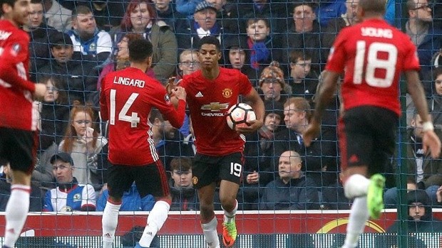 5 lý do M.U có thể khóc hận ở CK League Cup: Mệt quá thân ta này! - Bóng Đá