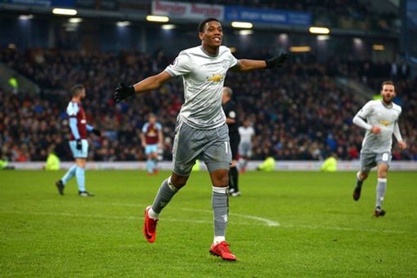 TRỰC TIẾP Burnley 0-1 Man Utd: Martial khai hoả (Hiệp 2) - Bóng Đá