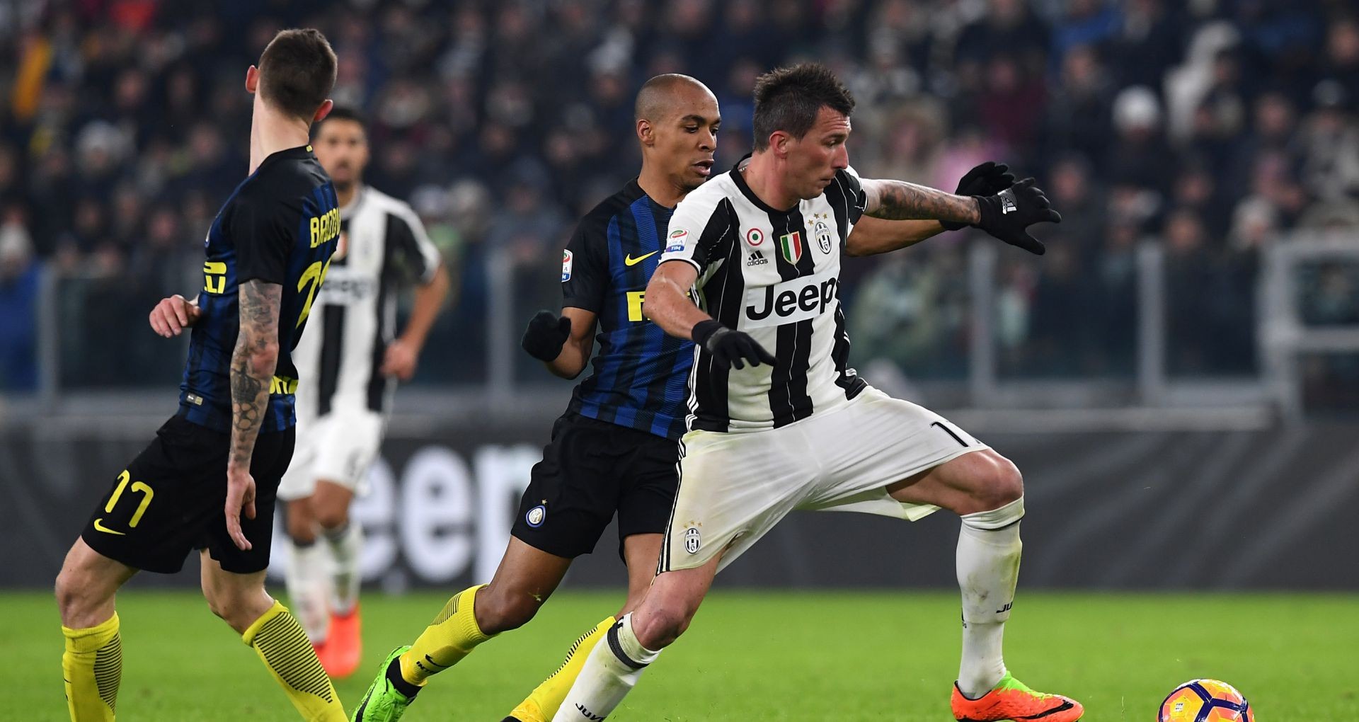Mario Mandzukic: Bảo bối hay vật tế thần? - Bóng Đá