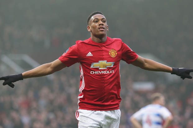 Góc nhìn: Ibra - Vấn đề nan giải của Martial - Bóng Đá