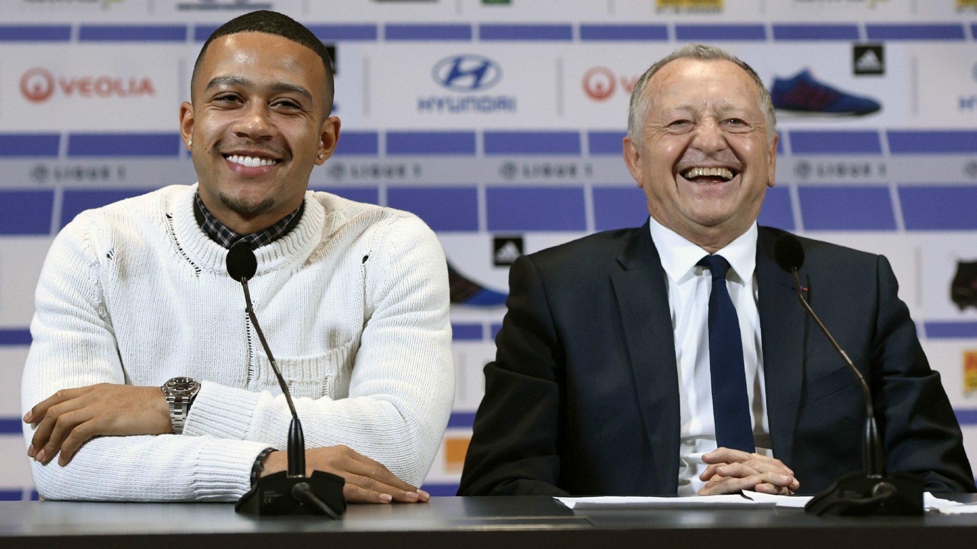 PSG tiếc đứt ruột khi mua hụt Memphis Depay - Bóng Đá
