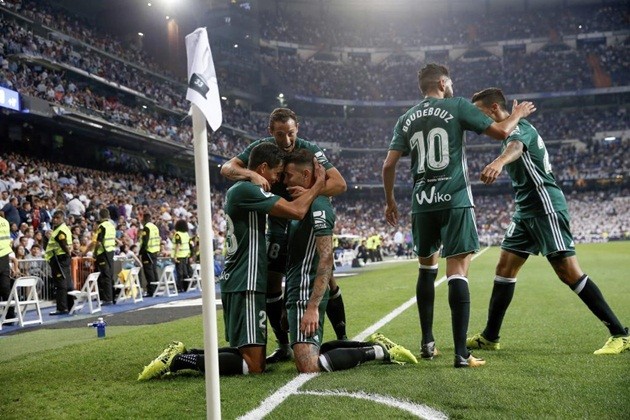 Ronaldo, Messi và những khác biệt khiến Real bị Barca bỏ cách 16 điểm - Bóng Đá