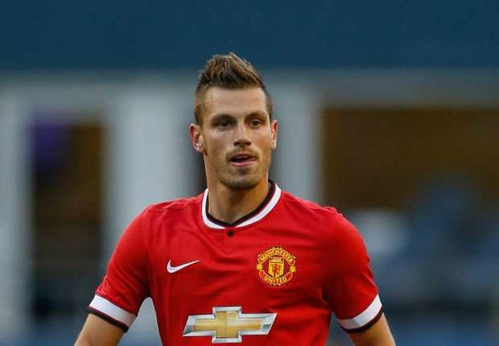 Mourinho chính thức xác nhận bến đỗ mới cho Schneiderlin - Bóng Đá