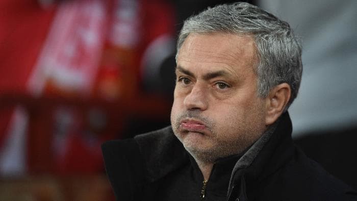 Frank de Boer đáp trả Mourinho: Chi nhiều, chả được bao nhiêu - Bóng Đá