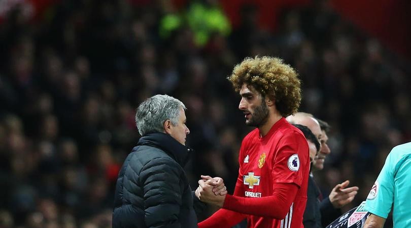 mourinho-bat-ngo-ca-ngoi-fellaini-1