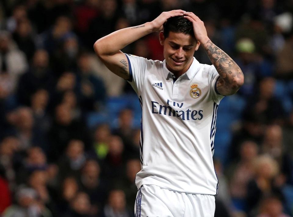 mu-mo-cua-don-james-rodri