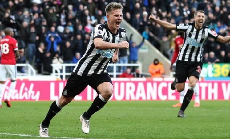 Man Utd giờ như một mớ hỗn độn - Bóng Đá