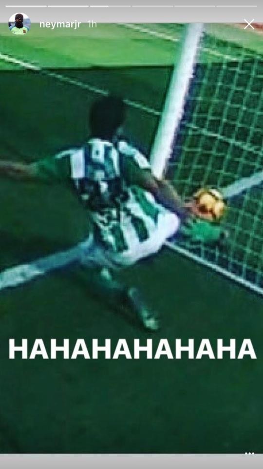 Neymar mỉa mai trọng tài sau trận hòa của trước Real Betis - Bóng Đá