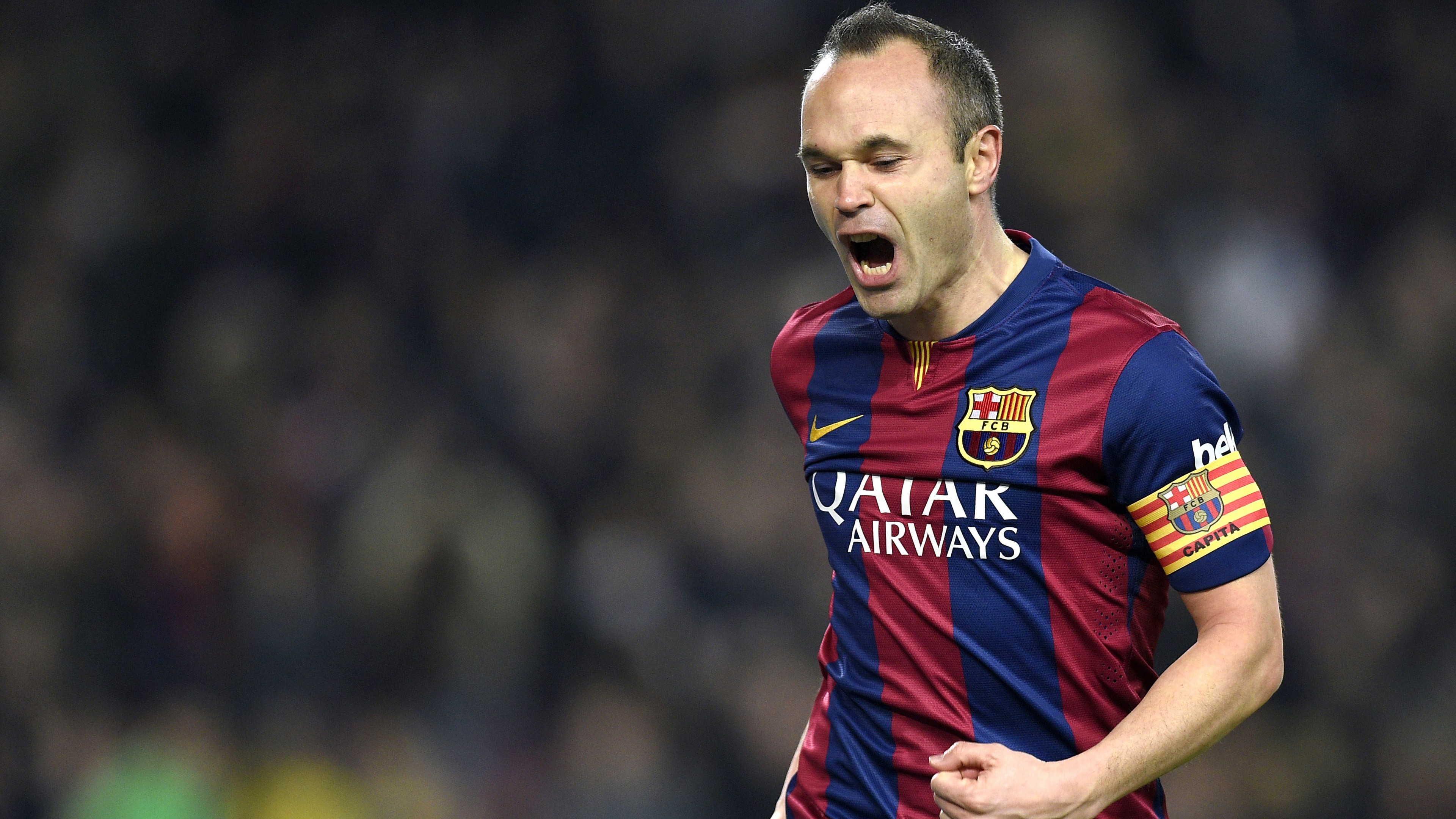 Lahm, Iniesta và những cầu thủ nói KHÔNG với thẻ đỏ - Bóng Đá