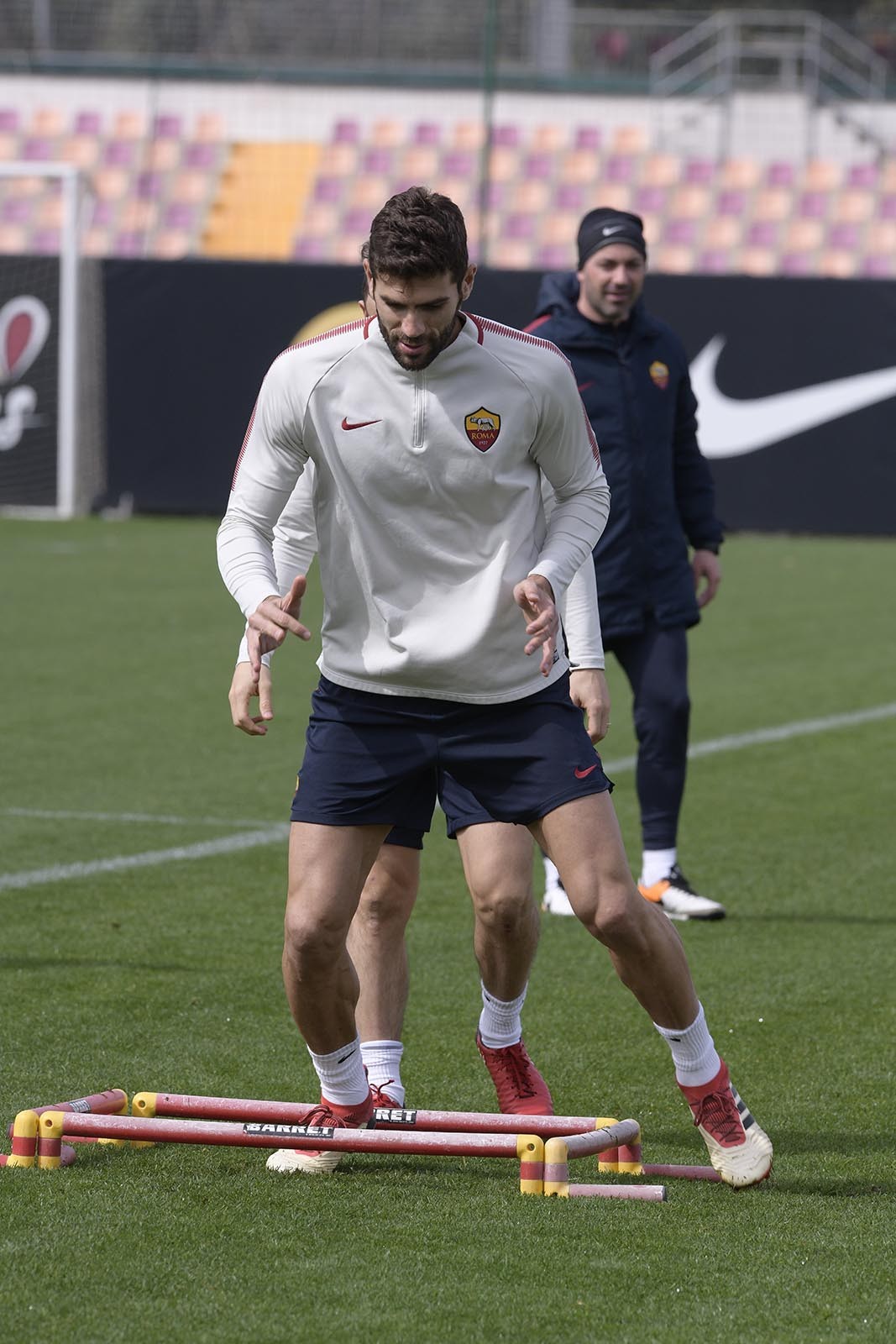 Barca không thể khiến Dzeko lo sợ - Bóng Đá