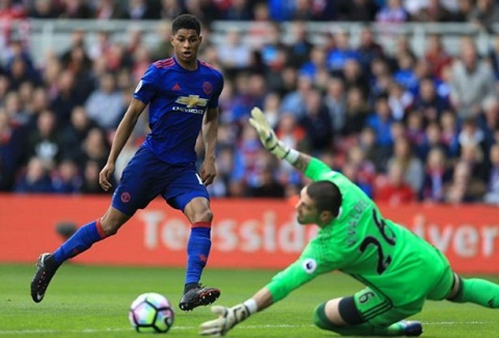 Marcus Rashford bỏ lỡ cơ hội, Mourinho nói gì? - Bóng Đá