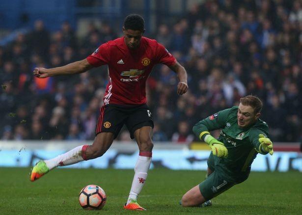 Mourinho được ngợi khen vì trọng dụng Rashford - Bóng Đá
