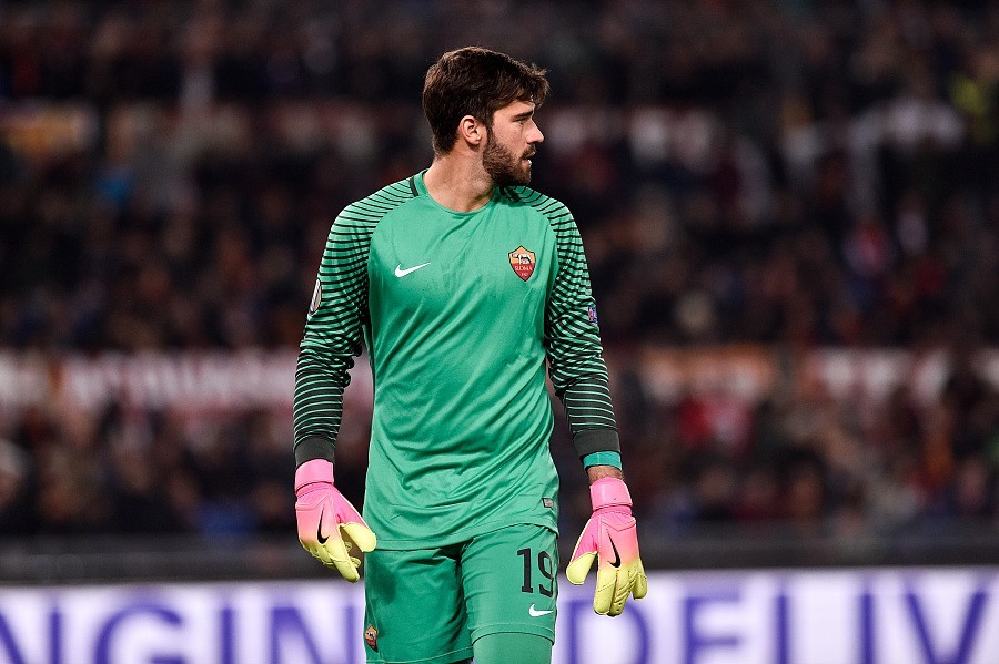 Tỏa sáng rực rỡ, thủ môn Roma khiến PSG, Liverpool 'thổn thức' - Bóng Đá